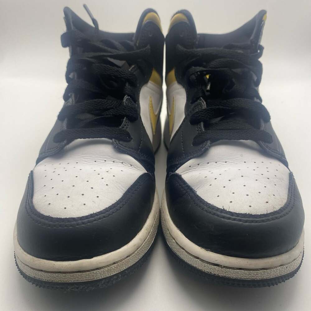 Nike Air Jordan 1 Retro Mid Pollen White Black 554724-177 Size Youth 5.5